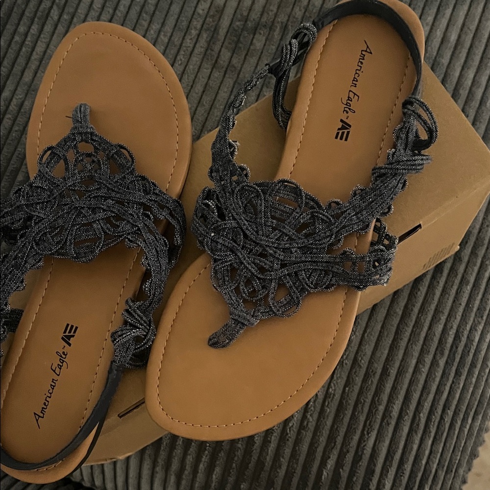 American Eagle Outfitters Black and Tan Sandals